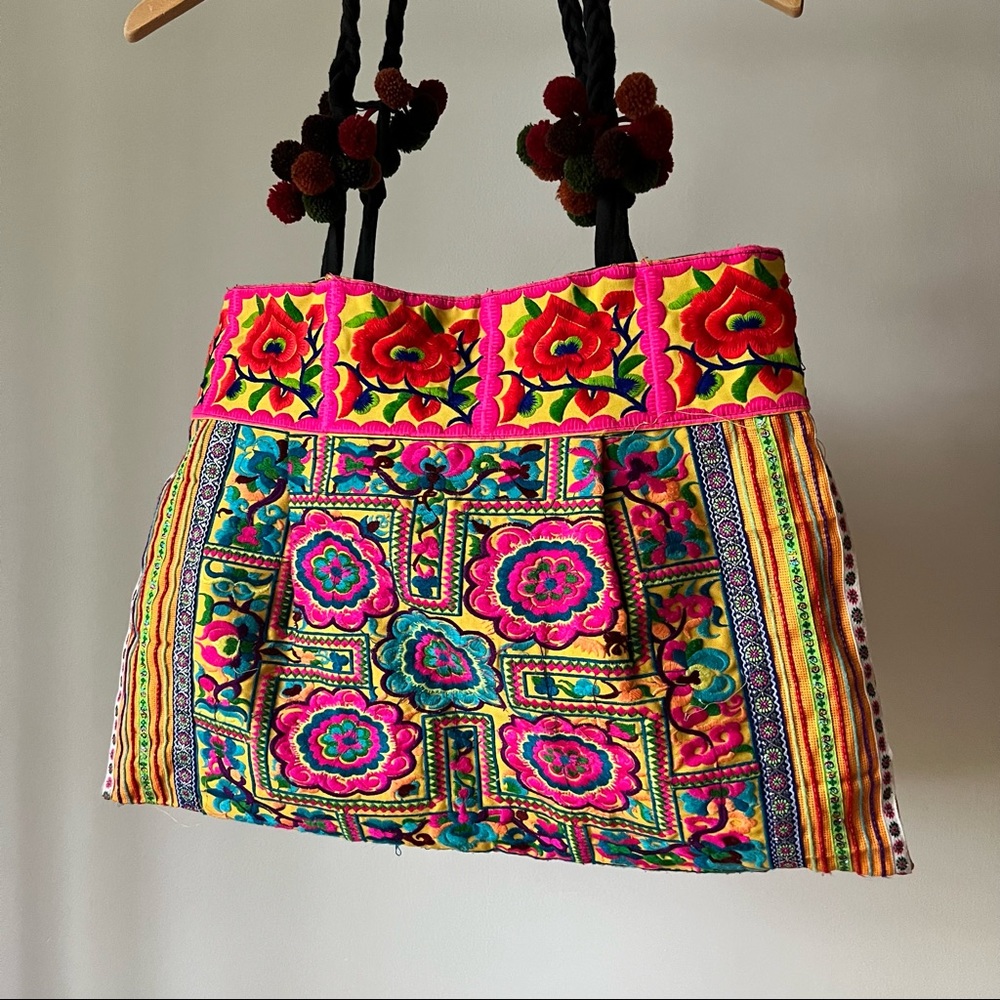 Colorful Embroidered Bag - Picture 3 of 11